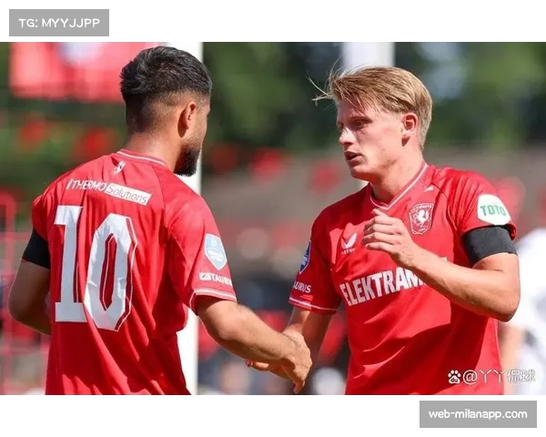 特温特主场历史交锋不落下风 但本赛季伤病潮影响球队战力 特温特主场历史交锋不落下风 但本赛季伤病潮影响球队战力